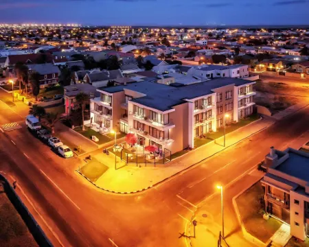 Flamingo Villas Boutique Hotel โรงแรมในวอลวิสเบย์