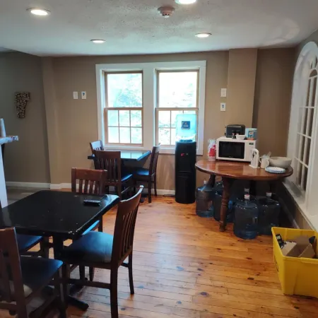Doveberry Inn