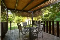 Nofey HaBashan Country Lodge - 2-Star
