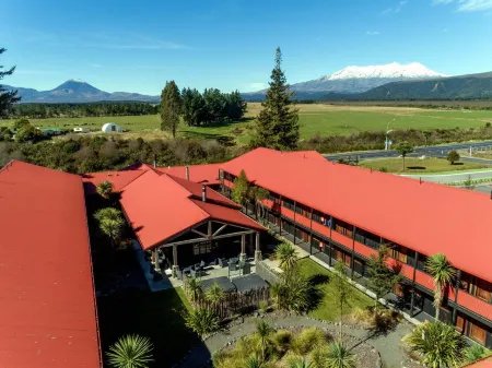 The Park Hotel Ruapehu Отели рядом с достопримечательностью «Whakapapaiti Hut»