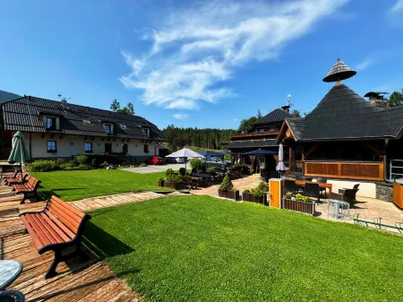 Hotel Na Dolině Отели в г. Frenstat pod Radhostem