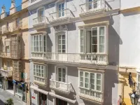 El Armador Casa Palacio by Luxury Suites Cádiz Hotels near Falla Theater