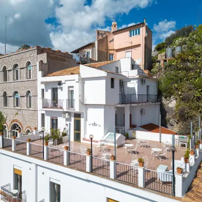 Hotel Elios Tao Отели рядом с достопримечательностью «Остров Изола-Белла»