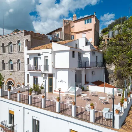 Hotel Elios Tao Отели рядом с достопримечательностью «Остров Изола-Белла»