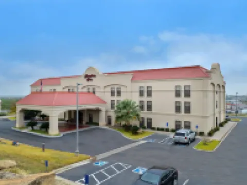 ハンプトン イン バイ ヒルトン イーグル パス イーグル・パスのホテル