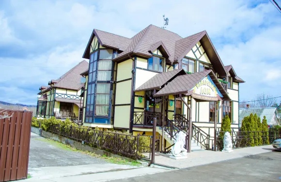 巴瓦斯基多姆賓館