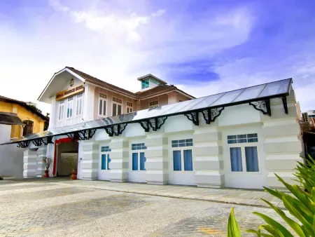 Chulia Heritage Hotel Отели рядом с достопримечательностью «Ng Fook Thong Temple Cantonese District Association»