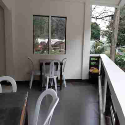 Limestone View Inn Dining/Meeting Rooms