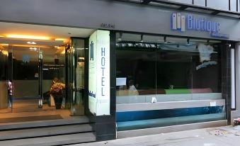 Blutique Hotel