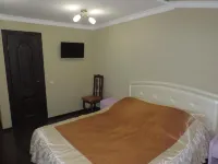 Uyut Hotel