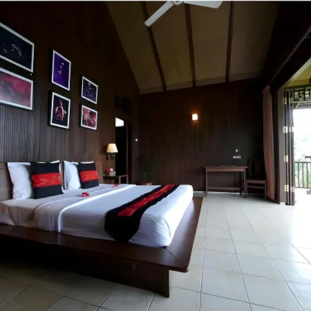 Black Sand Dive Retreat