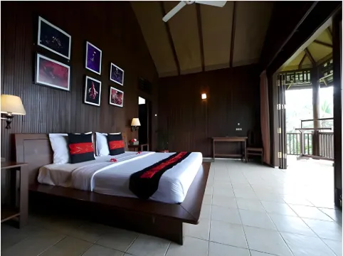 Black Sand Dive Retreat