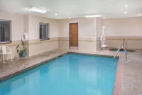 Super 8 by Wyndham Roswell - Family