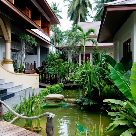 Kanok Buri Resort