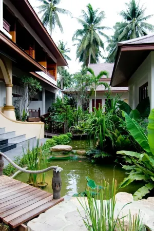 Kanok Buri Resort
