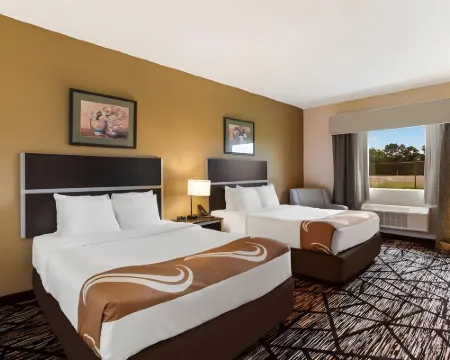 Quality Inn & Suites Pearl-Jackson Hotels in Pearl