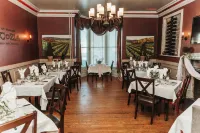 Breadalbane Inn Hotels in Elora