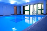 Best Western Ipswich Hotel and Spa - Pools