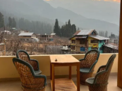 New Brahma Guesthouse Hotels in Sosan