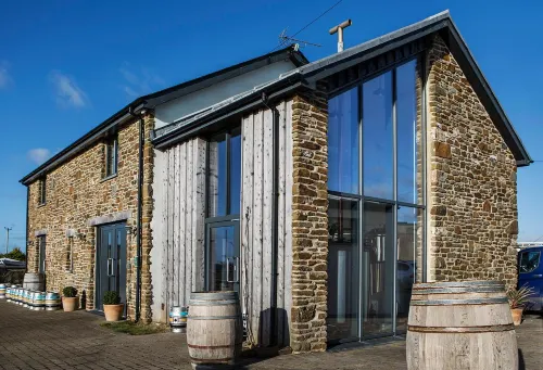 Victoria Inn Brewhouse B&B - parking