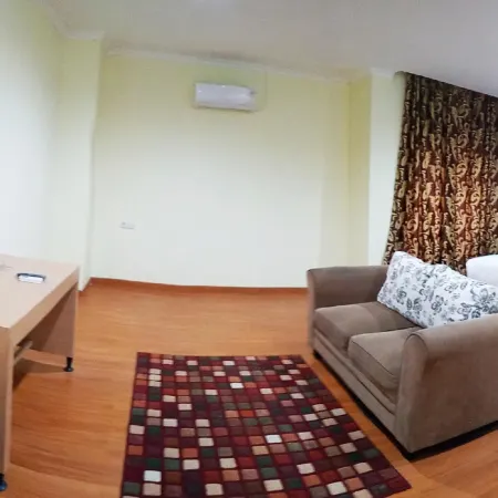 Eljie Hotel