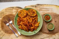 Beholden Stay & Cafe - Mountain View Boutique Stay in Old Manali - breakfast