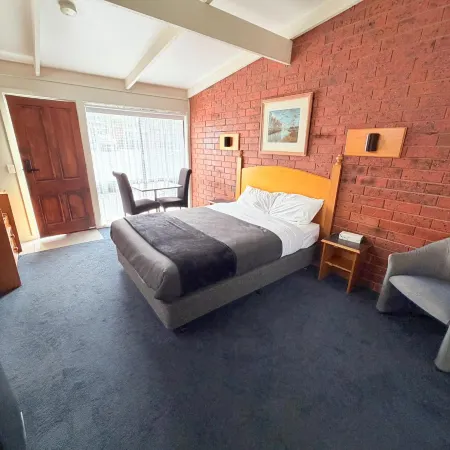 Abbotswood Motor Inn