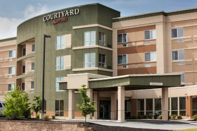 Courtyard York Hotels in Springettsbury Township