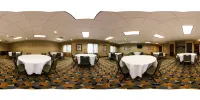 Holiday Inn Express & Suites Madison-Verona Hotels in Mount Horeb
