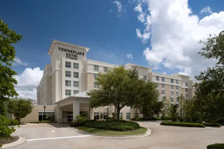 TownePlace Suites Orlando at FLAMINGO CROSSINGS® Town Center/Western Entrance