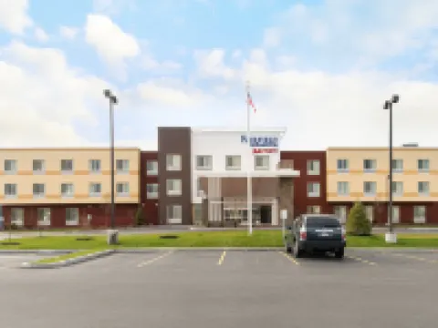Fairfield Inn & Suites Utica Hotels in Utica