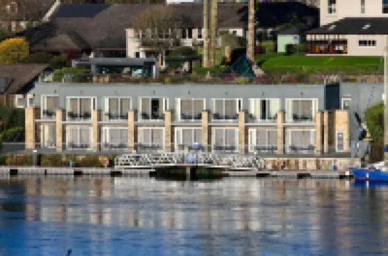 The Lakeside Hotel & Leisure Centre Hotels in 