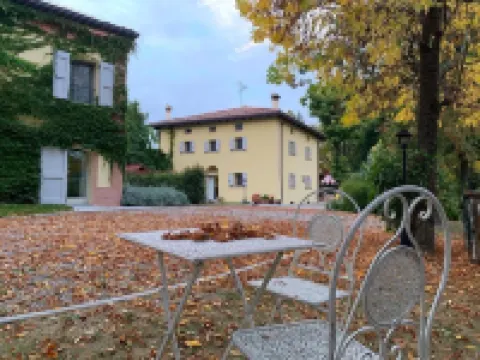Antico Podere San Luca - Camere Con Cucina Hotéis em 