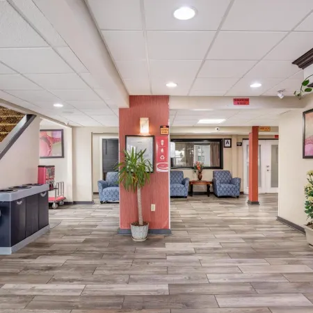 Econo Lodge Milwaukee Airport