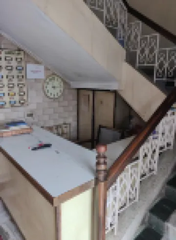 Sundar Lodge