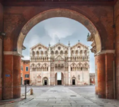 Ego' Residence Ferrara & City Center Apartment
