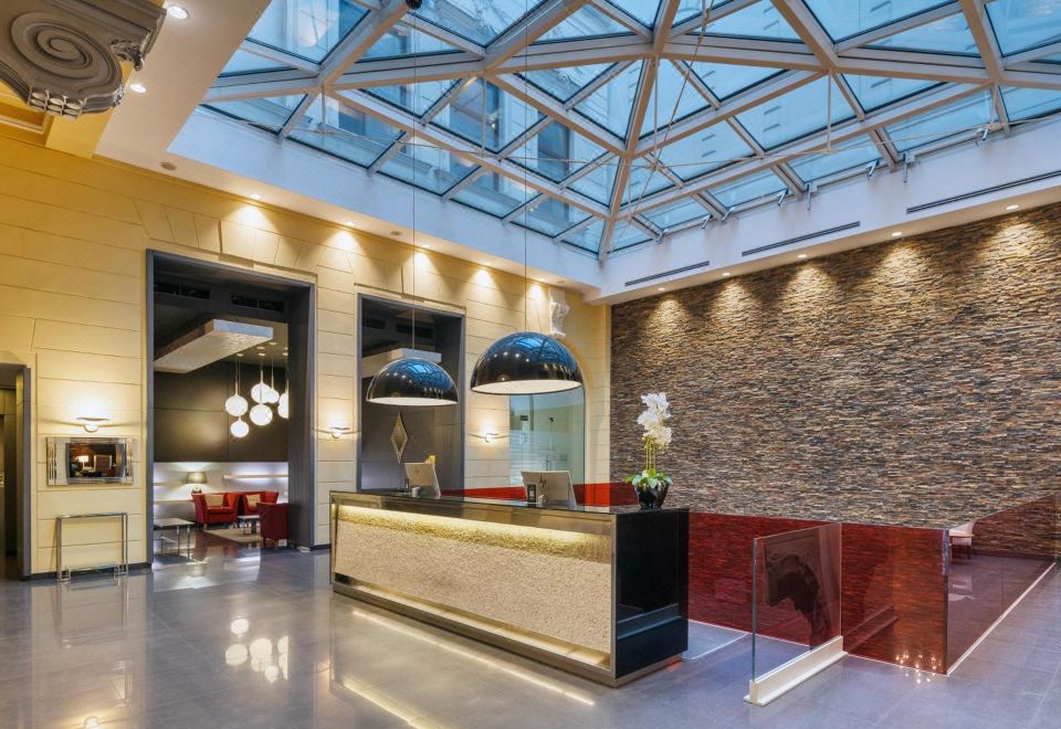 Hotel Palazzo Zichy Over view