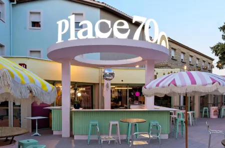 Greet hôtel Pont du Gard - Route d'Avignon