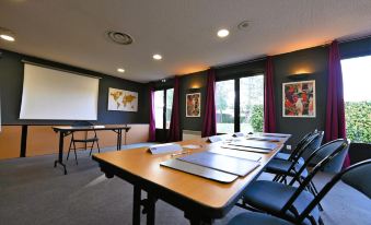 Kyriad Tarbes - Odos