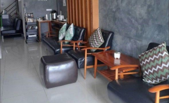 Homey-Sleepy Don Mueang Airport Hostel