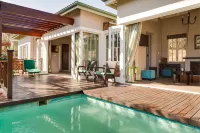 Mount Grace Hotel & Spa - Rooftop Pools