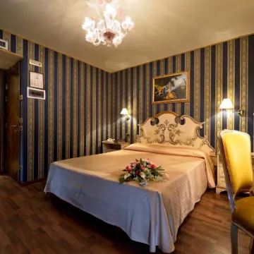 Antico Panada Hotels near Grand Canal