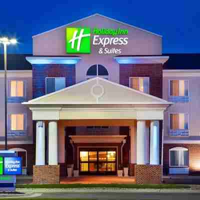 Holiday Inn Express & Suites le Mars Hotel Exterior