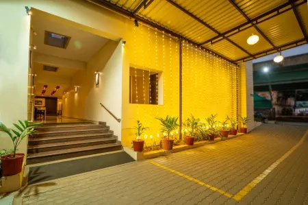 Yagappa Residency Отели рядом с достопримечательностью «Parisutham Nagar Playground»