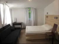 Baltika Hotel - 2-Star