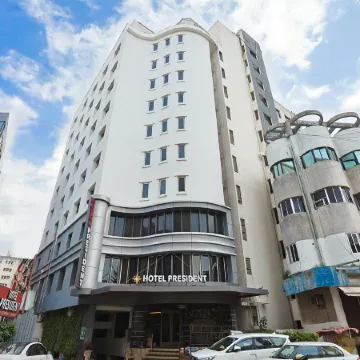 Hotel President, Kalaghoda Отели рядом с достопримечательностью «Laxmi Vilas Palace»