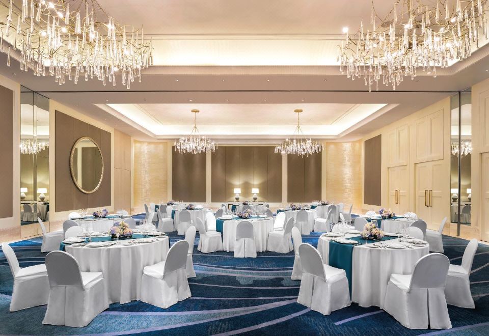 2. 더 세인트 레지..