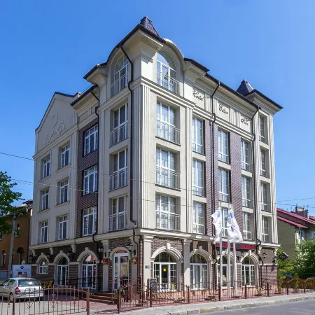Элиза Инн