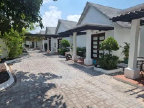 Coconut Paradise Bungalow Kampot