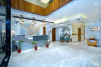 Hotel Aura Grand by Levelup Hotels